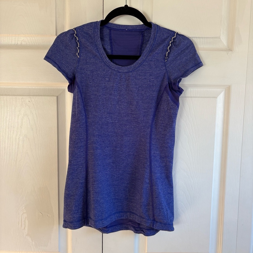 Lululemon Star Runner Top Berry Blue Ruffle Sleeve Tee Shirt S Yoga Pilates Gym‎